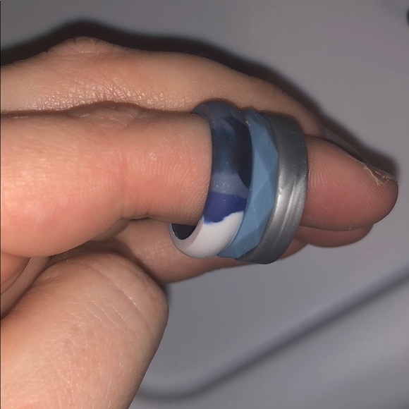 New set of 2 Qalo gray/ blue marble rings size 9 - Picture 4 of 7